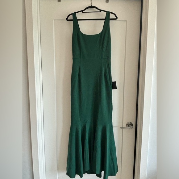 Lulus Dresses & Skirts - Emerald Green Square NeckTrumpet Maxi Dress